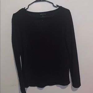 Cut-out front long sleeve shirt